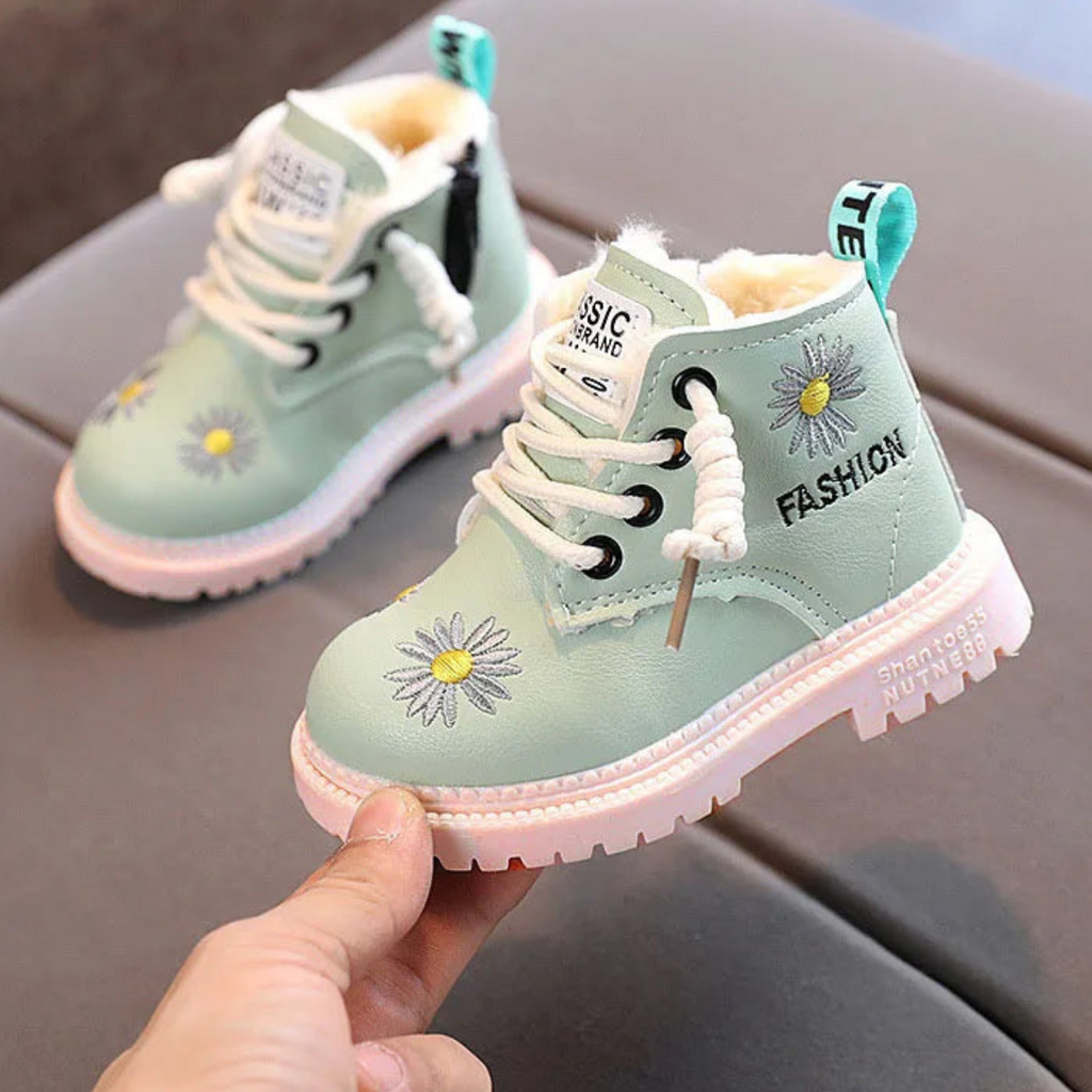 Bottes d'hiver pour enfants avec broderie de petites marguerites vertes