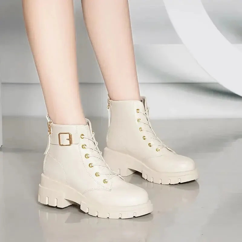 Bottes courtes beiges avec doublure polaire