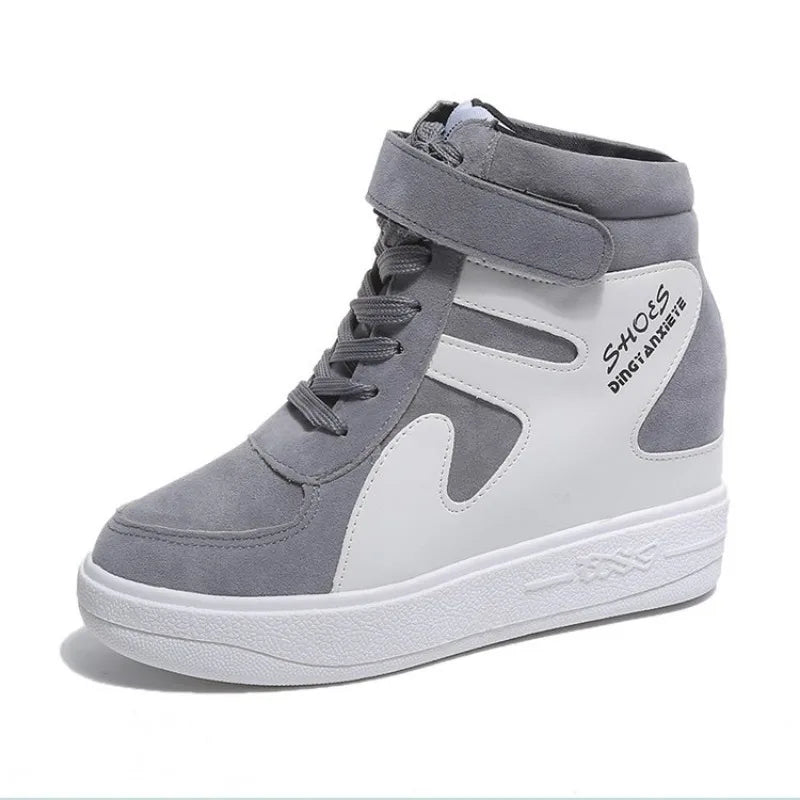 Baskets montantes blanches et grises