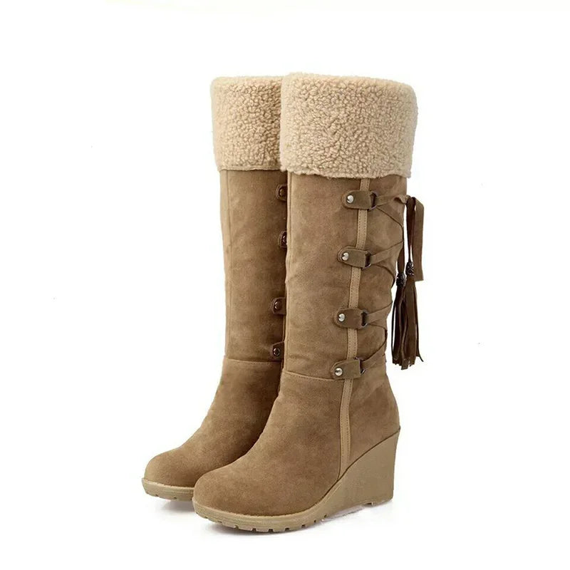 Bottes de neige brunes à talons compensées 