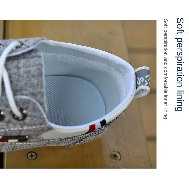 Intérieur chaussures grises