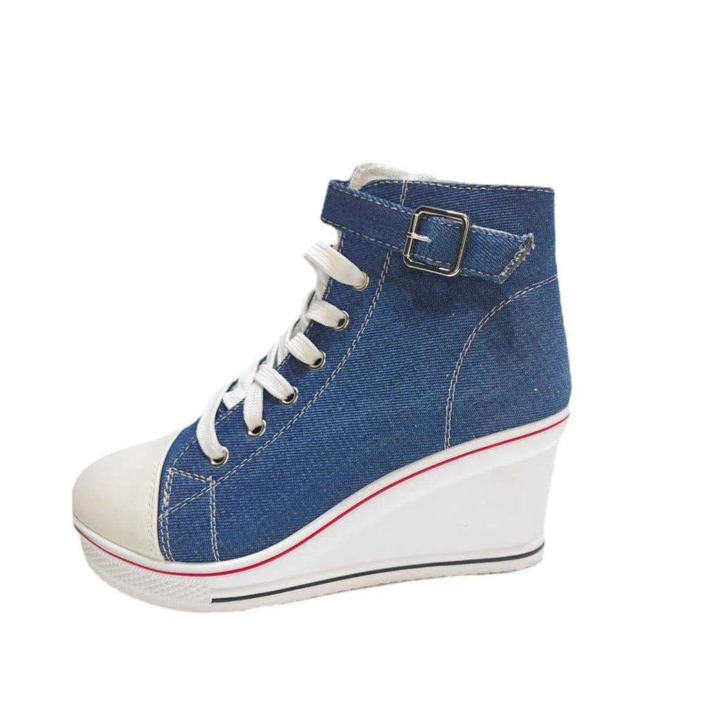 Zoom chaussures à lacets bleues