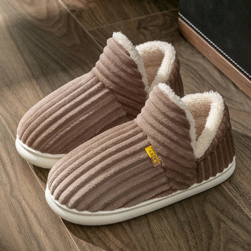 Pantoufles en peluche chocolat