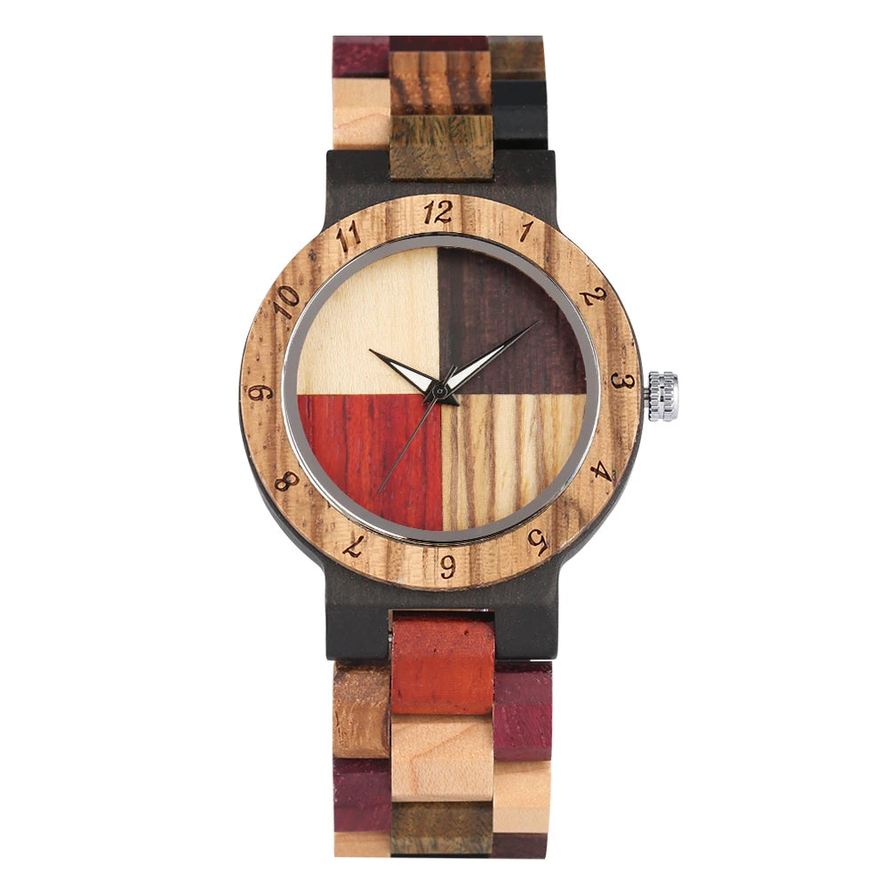 Montre en bois vintage