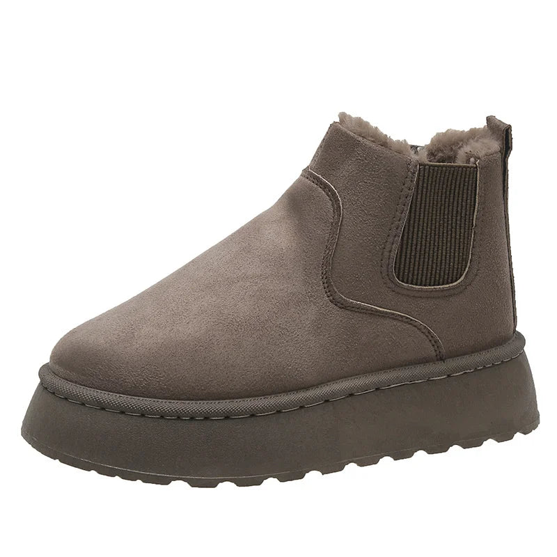 Zoom sur bottine antidérapante et imperméable