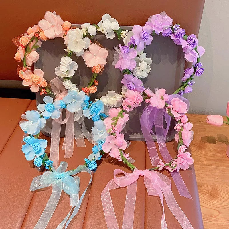 Photo de 4 coloris de la couronne de perles et de fleurs