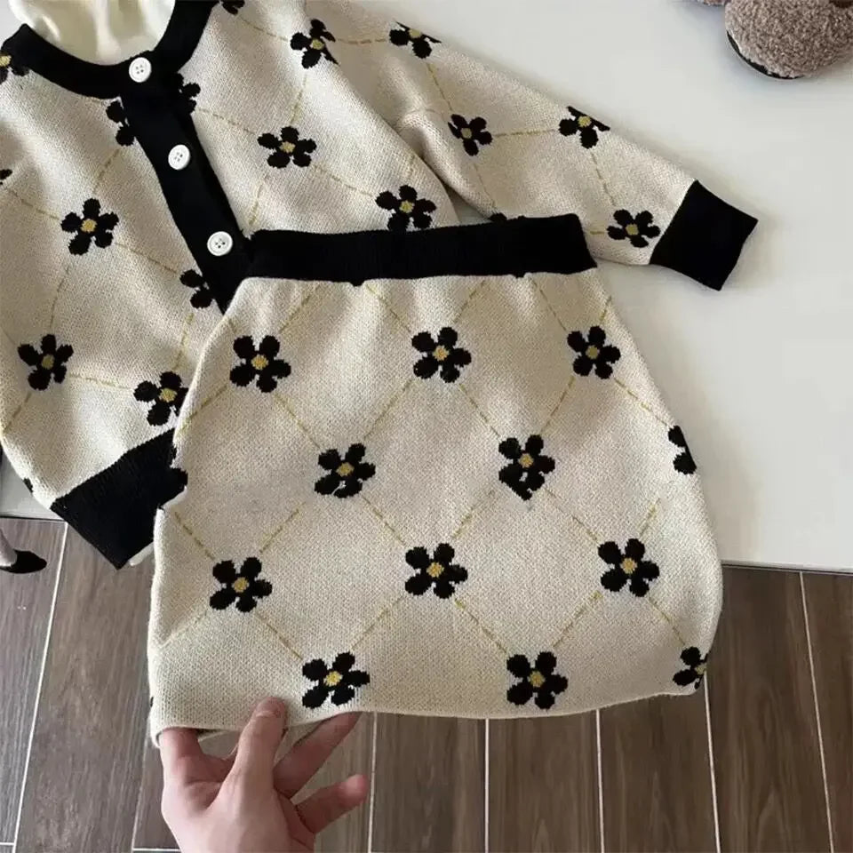 Ensemble Pull imprimé fleuri + jupe 