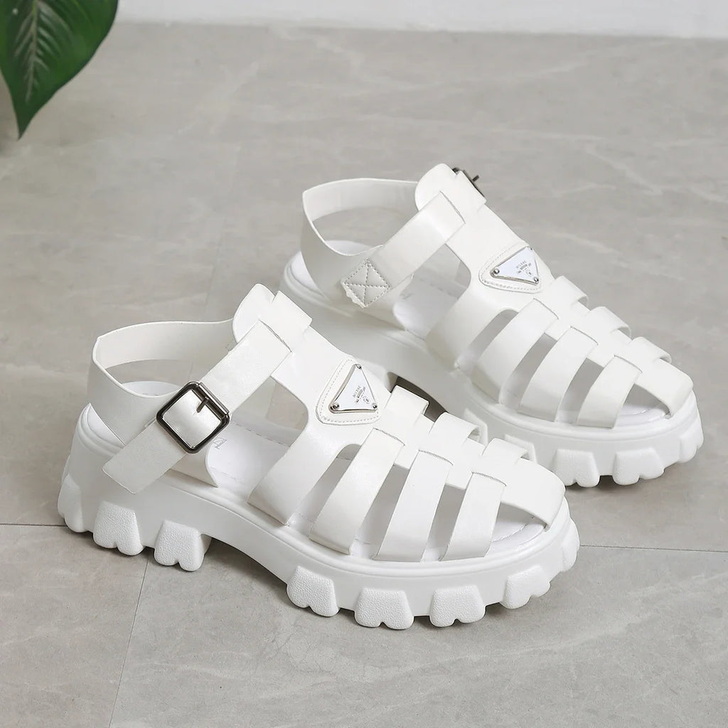 sandales design Rome blanches