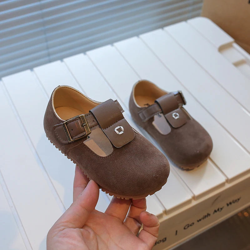 Chaussures en cuir rétro brun
