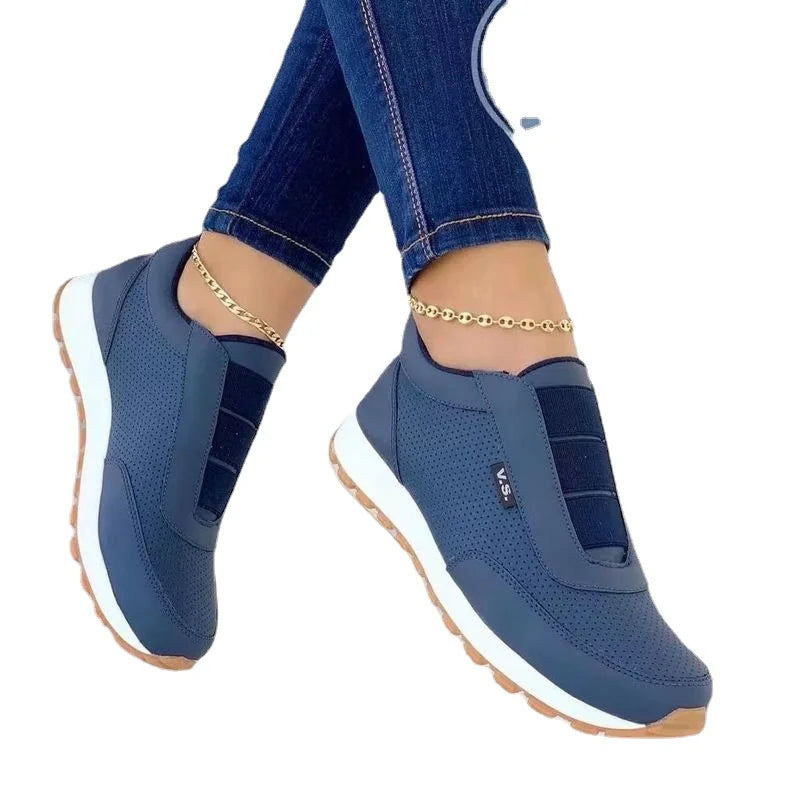 Chaussures de sport pour femme de couleur bleue