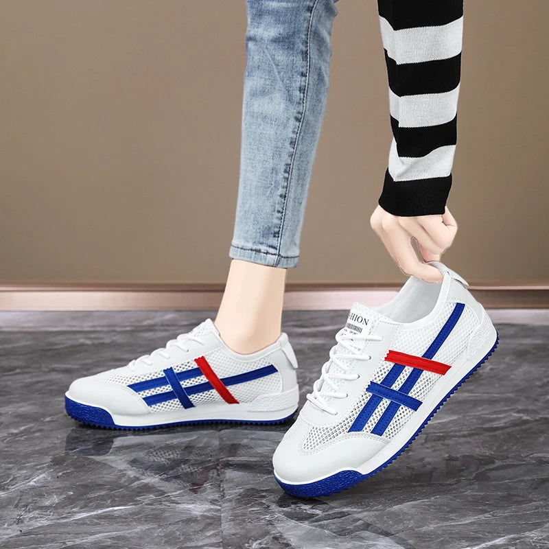 Main tenant chaussures de sport confortable