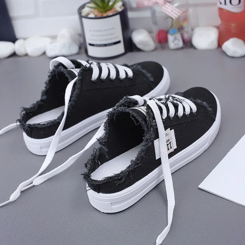 Tennis noires pour dames