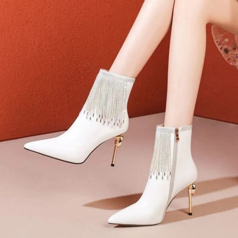 Bottes couleur beige avec strass