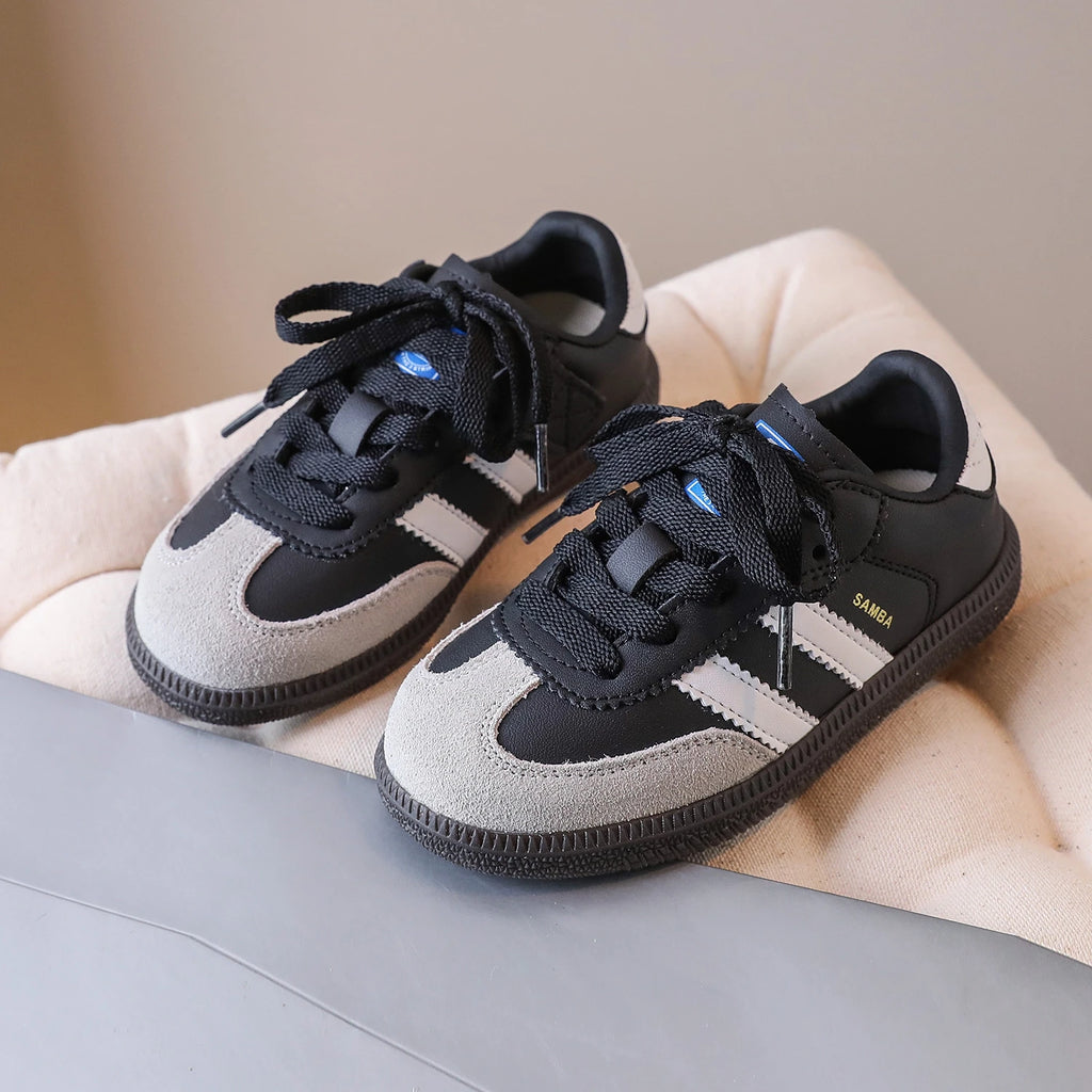 Chaussures de sport pour enfants noires
