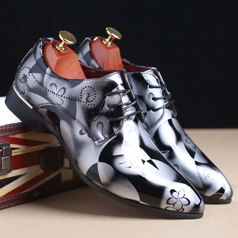 Chaussures à motifs floraux gris